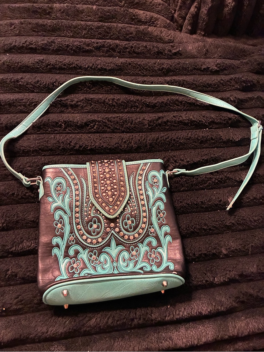 Montana West Turquoise and Brown Embossed Floral Crossbody Bag w/concealed carry